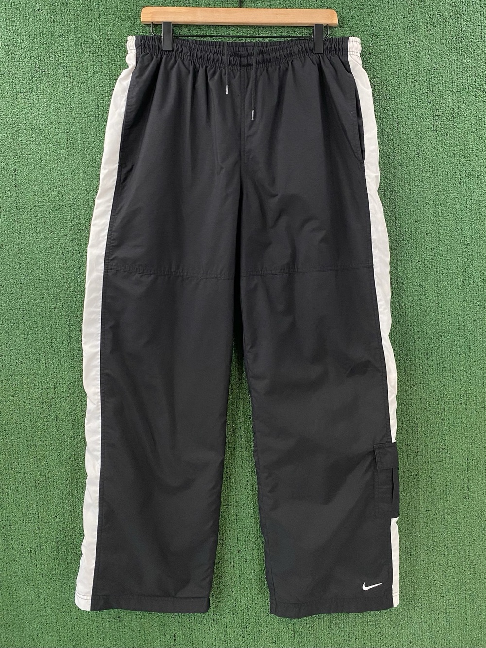 VTG Y2K Nike Swoosh Baggy Wide Leg Lined Windbreaker Track Pants Men’s SZ Medium